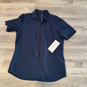 Lululemon shirt sleeve button up size large